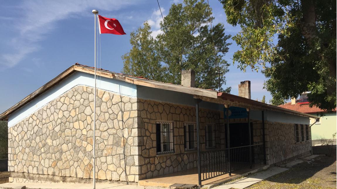 Karacaköy İlkokulu Fotoğrafı